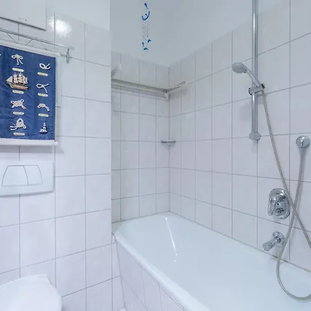 Moderne Im Seepark Apartment Sellin (Rugen)