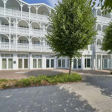 Moderne Im Seepark Apartment